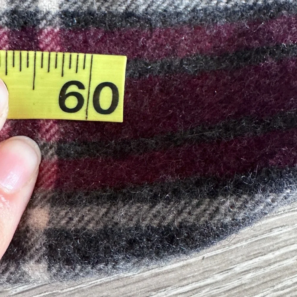 Jos A Bank Mens 100% Cashmere Scarf Plaid Grey Burgundy White Fringe Winter